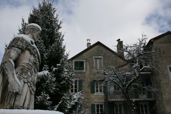 Caesar+in+snow